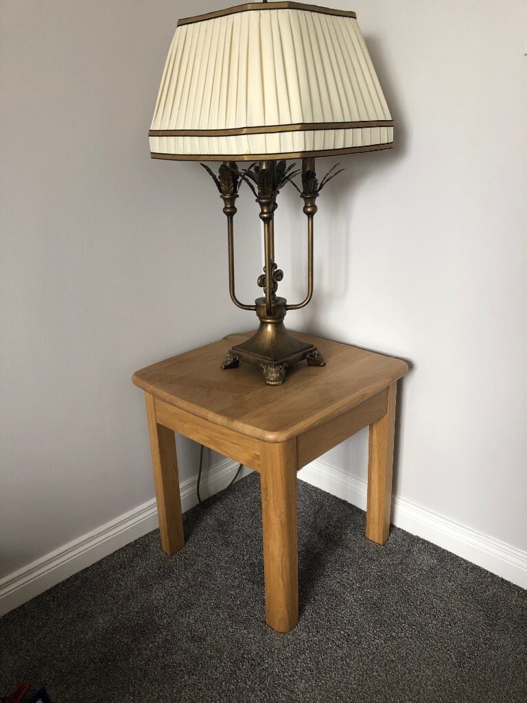 gumtree lamp table